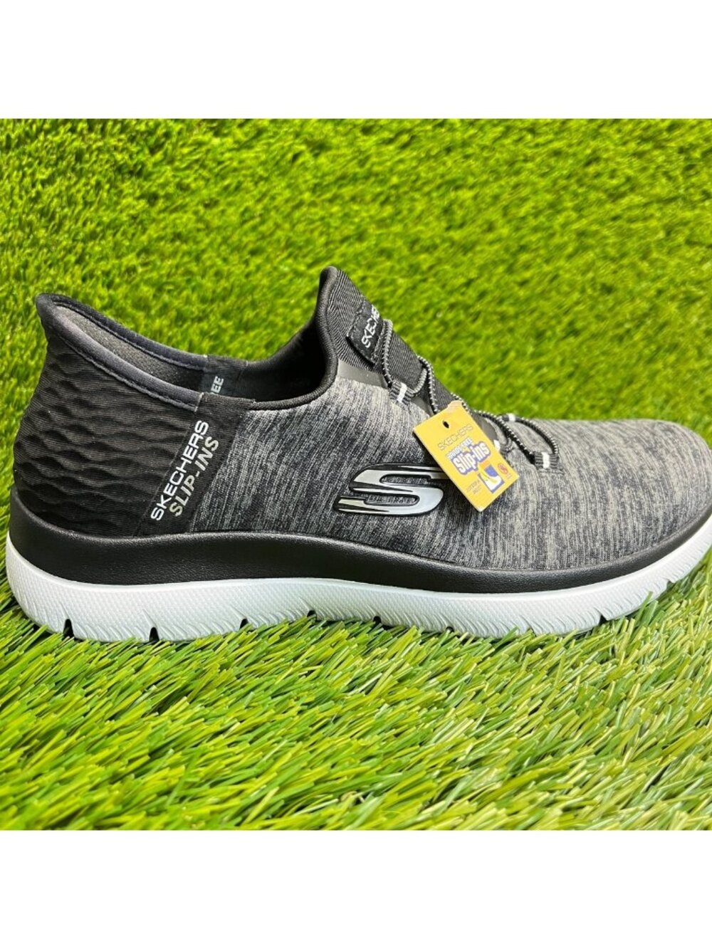 Skechers Summits Dazzling Haze Womens Size 6 Black White Walking Shoes Sneakers
